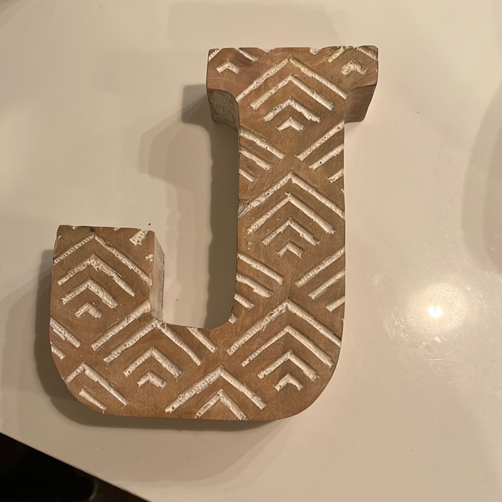 Decorative letter J